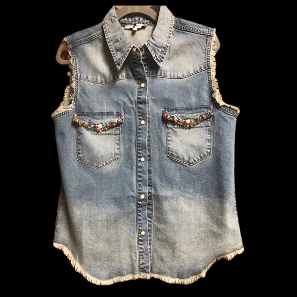 One of a Kind Fairy in the Sky with Diamonds Sleeveless Denim Shirt - Picture 3 of 6